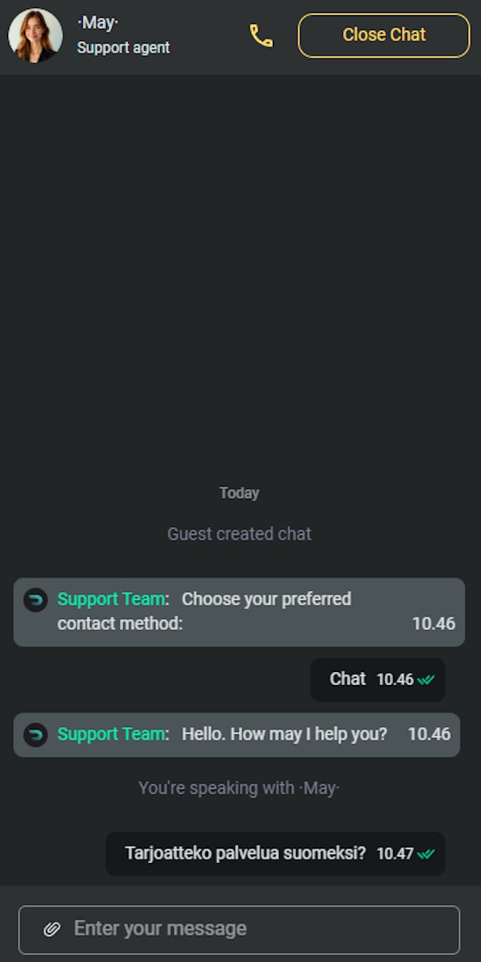 Drip Casinon live-chat, jossa kasino kirjoittaa englanniksi ja pelaaja suomeksi.