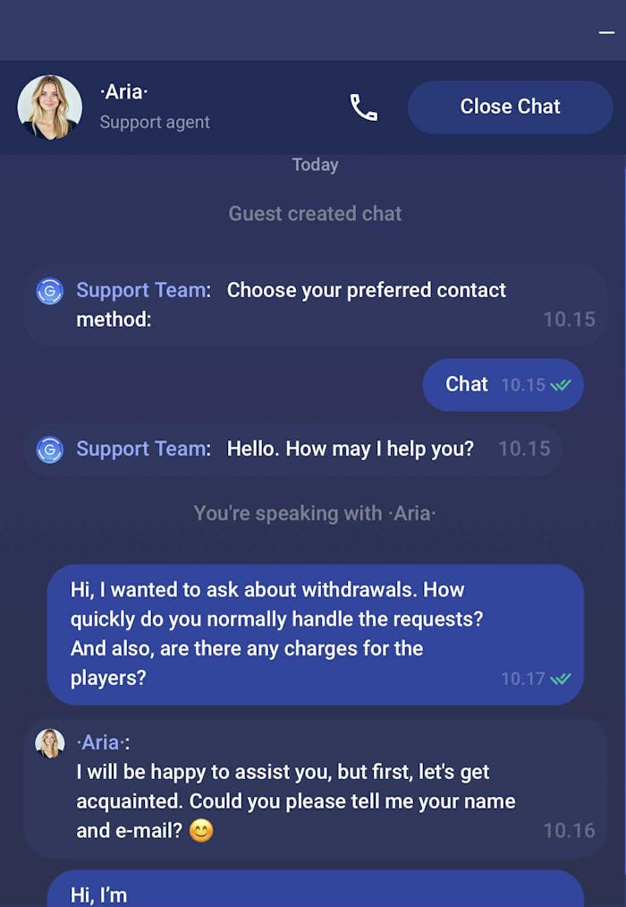 Legzo Casinon asiakaspalveluchat englanniksi, jossa tiedustellaan kotiutusten kuluista ja kestosta.