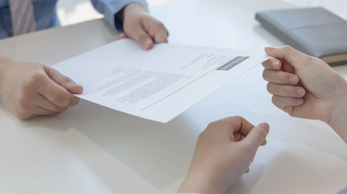 Lisenssihakemuksia jo kymmeniä: Helsingin Sanomat listasi hakijat