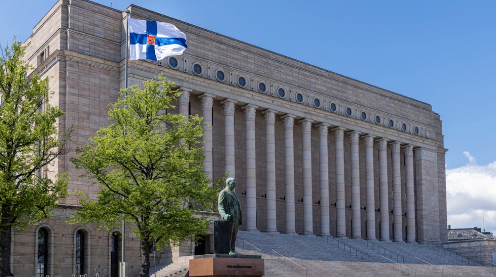 Suomen rahapeliuudistusta koskeva lakiesitys toimitettu eduskunnalle