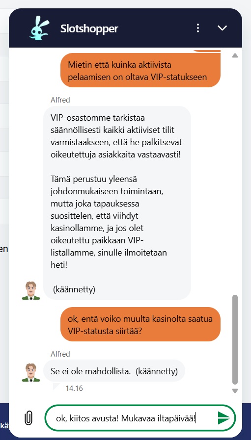 Slotshopper Casino live chat vastaa pelaajan kysymykseen VIP-statuksen määräytymisestä.